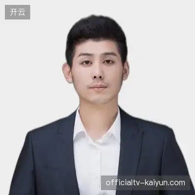 万彤鑫